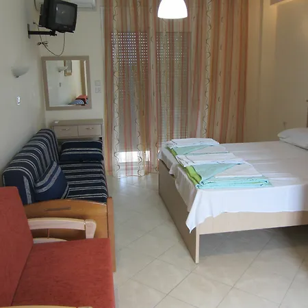 Sun Pieria *